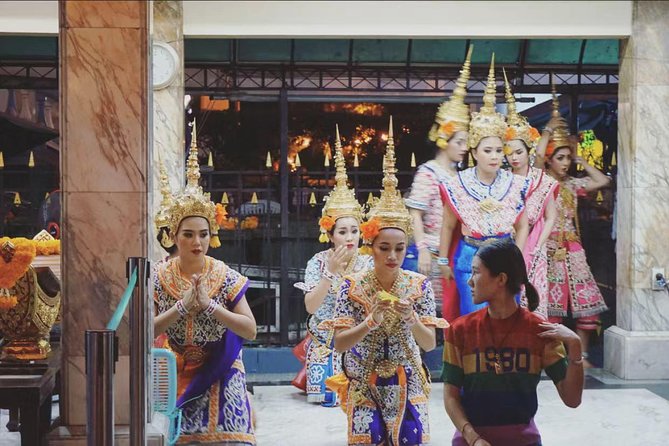 Half-Day Bangkok Shrines Walk & Food Tour