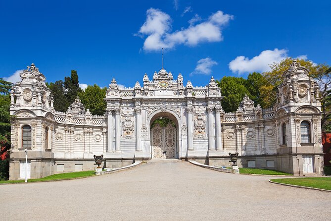 Half Day Dolmabahce Palace Tour in Istanbul