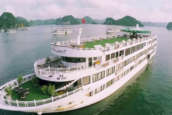 1 halong bay 2 days 1 night with 5 star cruise Halong Bay 2 Days 1 Night With 5 Star Cruise Luxury