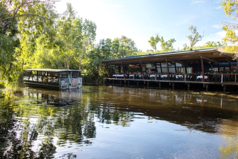 Hartleys Crocodile Adventures: Breakfast With Koalas