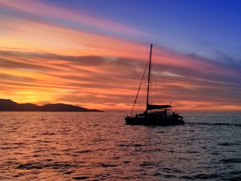 Hersonissos: Sunset Catamaran Trip With Finger Food & Drinks