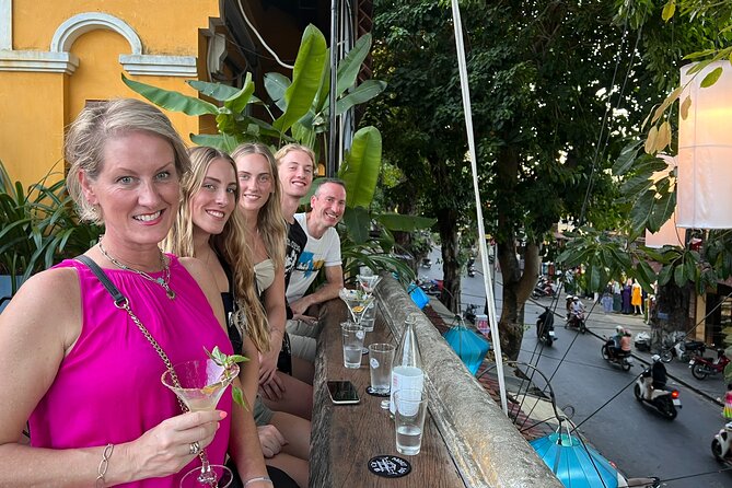 HOI AN Sunset Walking Food Tour – Night Market – Lantern Streets