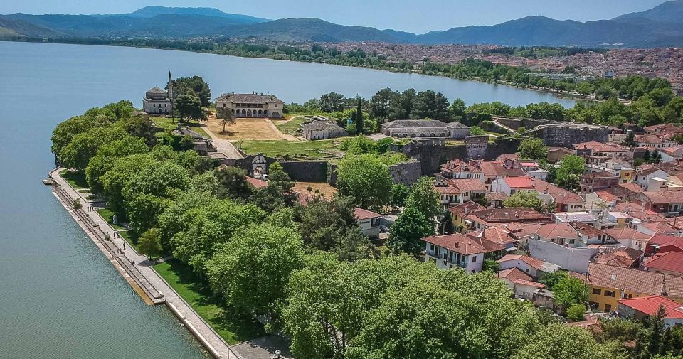 Ioannina: Traditional Food and Culture Walking Tour