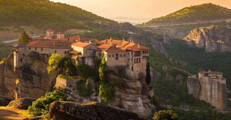 Kalambaka Train Station: Meteora Monasteries Tour With Lunch