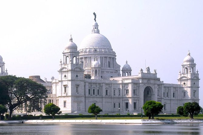 Kolkata Tour in Private Car With Guide & Lunch for Immersive Cultural Experience - Tour Description