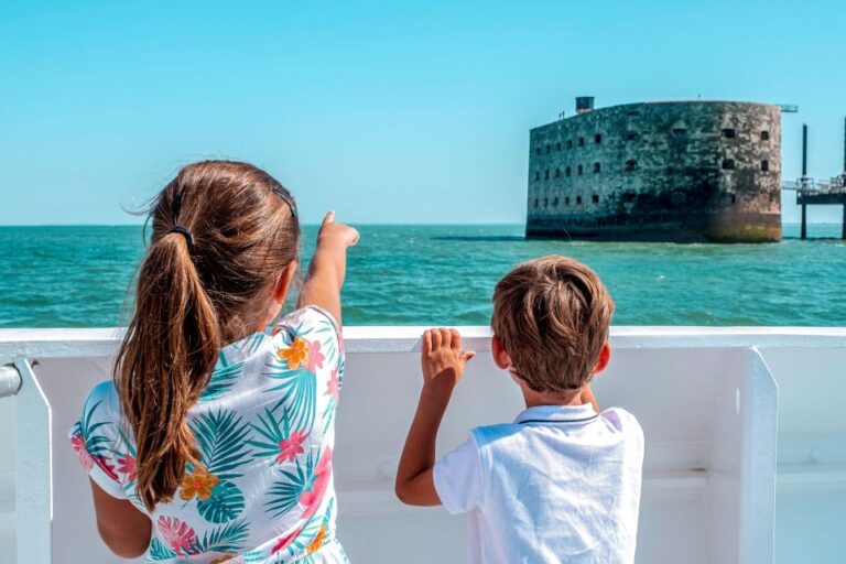 La Rochelle: Boat Trip to Fort Boyard (2 Hours)