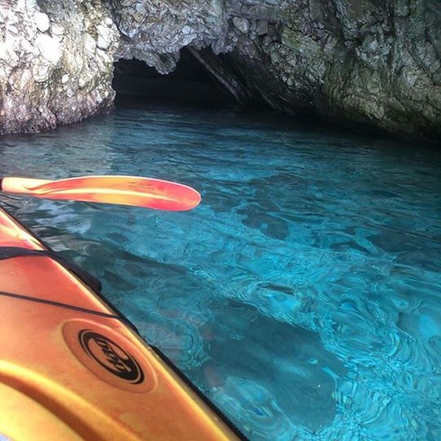 Lefkada: Agios Ioannis & Papanikolis Cave Kayak Tour - Tour Duration