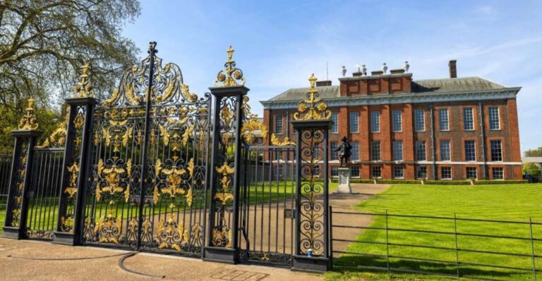 London: Royal Kensington Guided Walking Tour