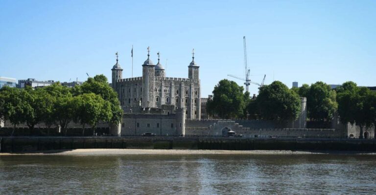 London: Westminster Walking Tour & The Tower of London Entry