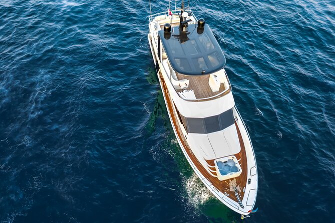 1 luxury yacht rental numarine 80ft dubai yachts Luxury Yacht Rental - Numarine 80ft Dubai Yachts