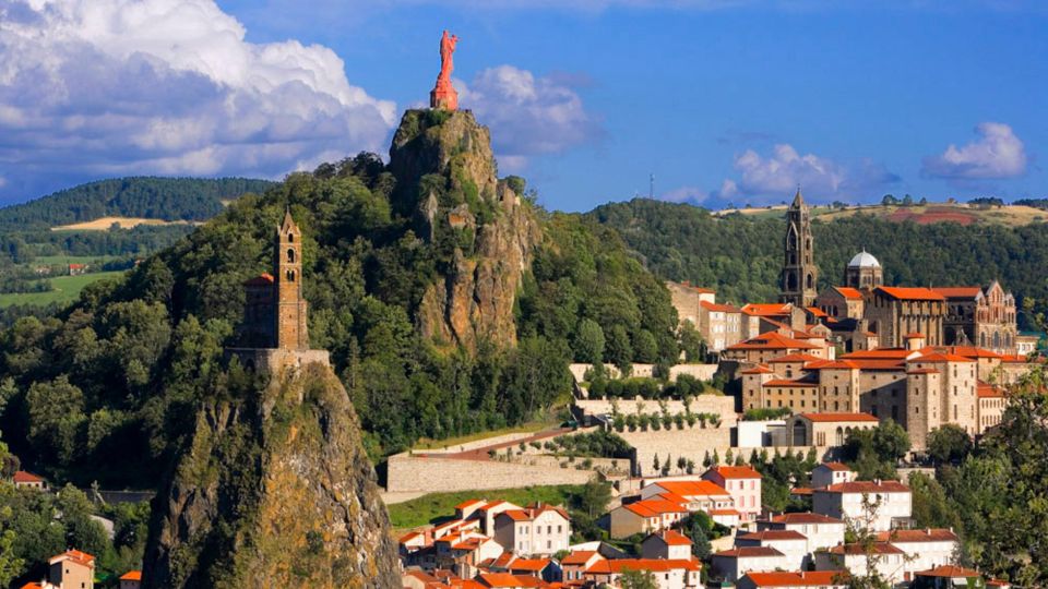 1 lyon airport shuttle transfer from to le puy en velay Lyon Airport: Shuttle Transfer From/To Le Puy-En-Velay