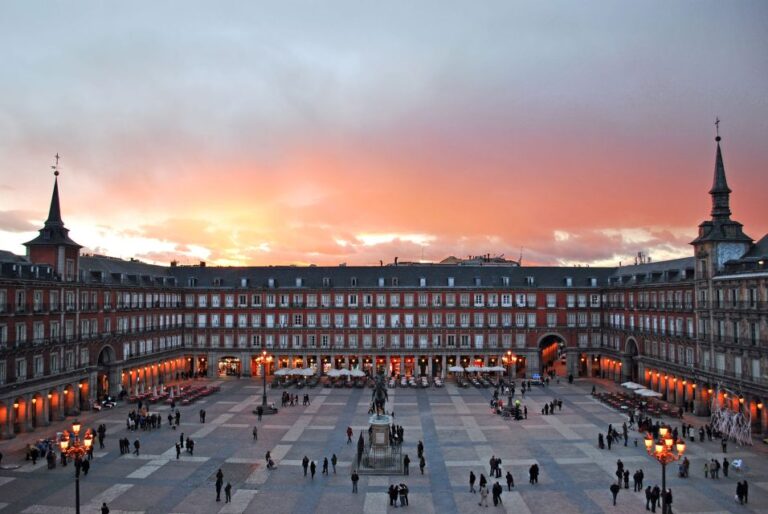 Madrid: Old Town Guided Walking Tour