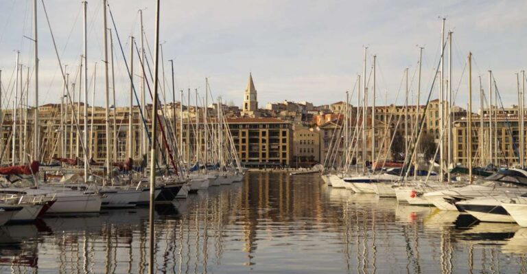 Marseille: Bookbinding Experience in the Vieux Port