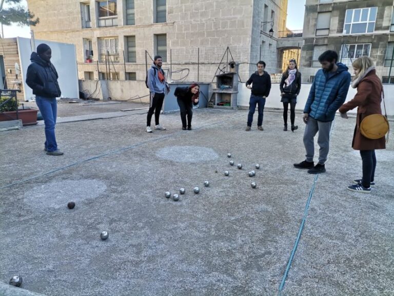 Marseille: Guided Pétanque Game With Local Aperitif