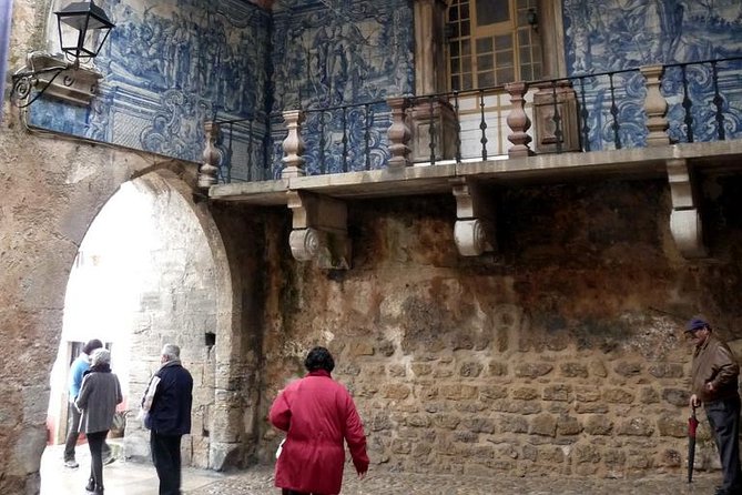 Medieval Towns of Óbidos and Alcobaça From Lisbon With Lunch