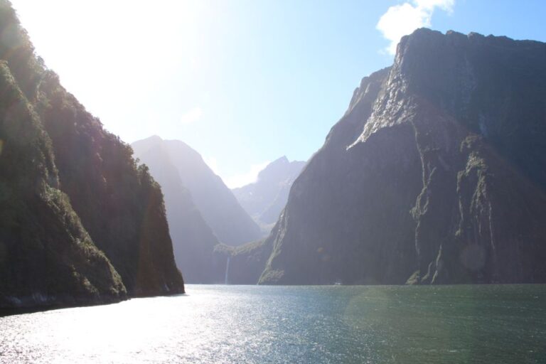 Milford Sound Premium Day Tour and Cruise From Te Anau