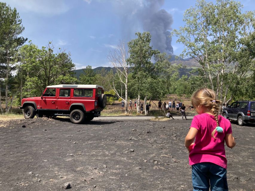 Mount Etna: Private Half-Day Guided Family-Friendly Hike