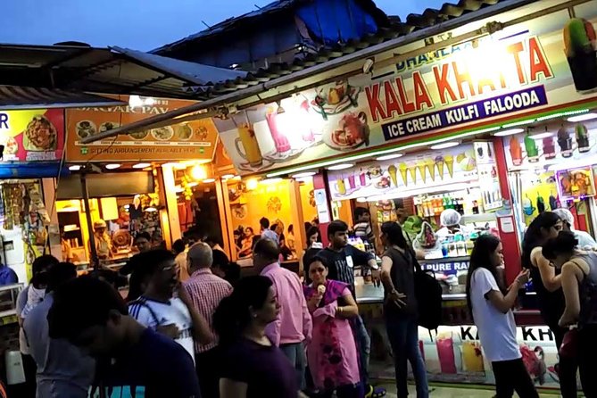 Mumbai Local With Street Food Tour in Private Vehicle