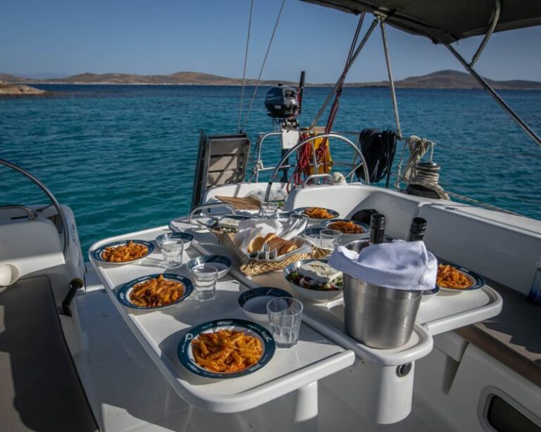 Mykonos: Delos & Rhenia Boat Cruise With Lunch & Transfer