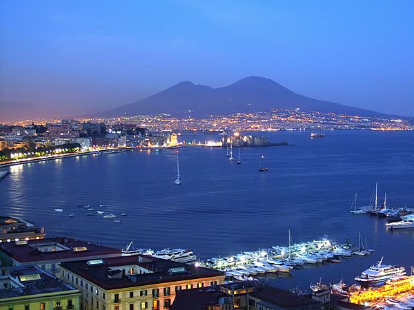 Naples Half-Day Sightseeing Tour: Bella Napoli