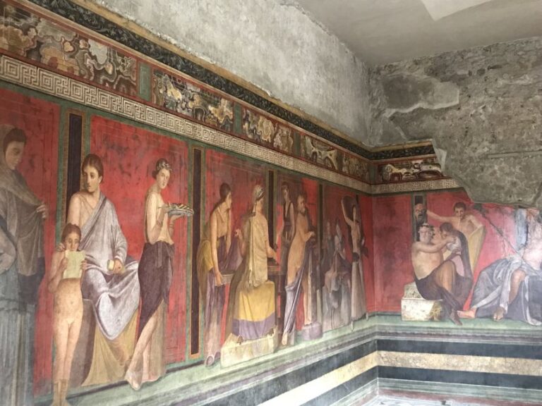 Naples: Pompeii and Naples Full-Day Tour With Tickets