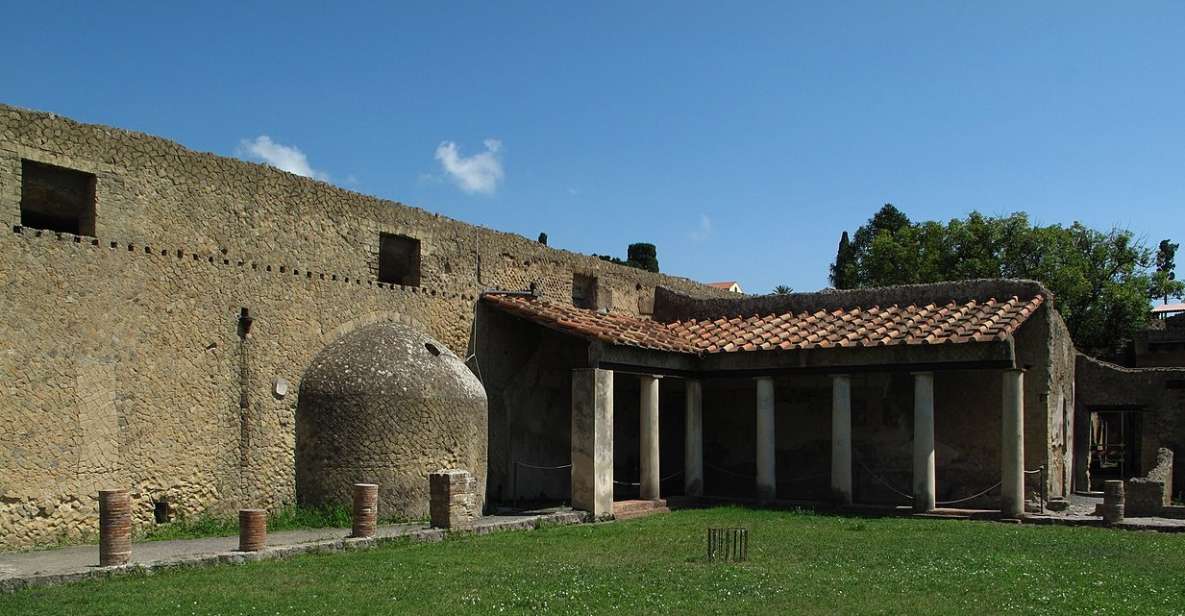 Naples: Pompeii & Herculaneum Tour With Lunch & Wine Tasting