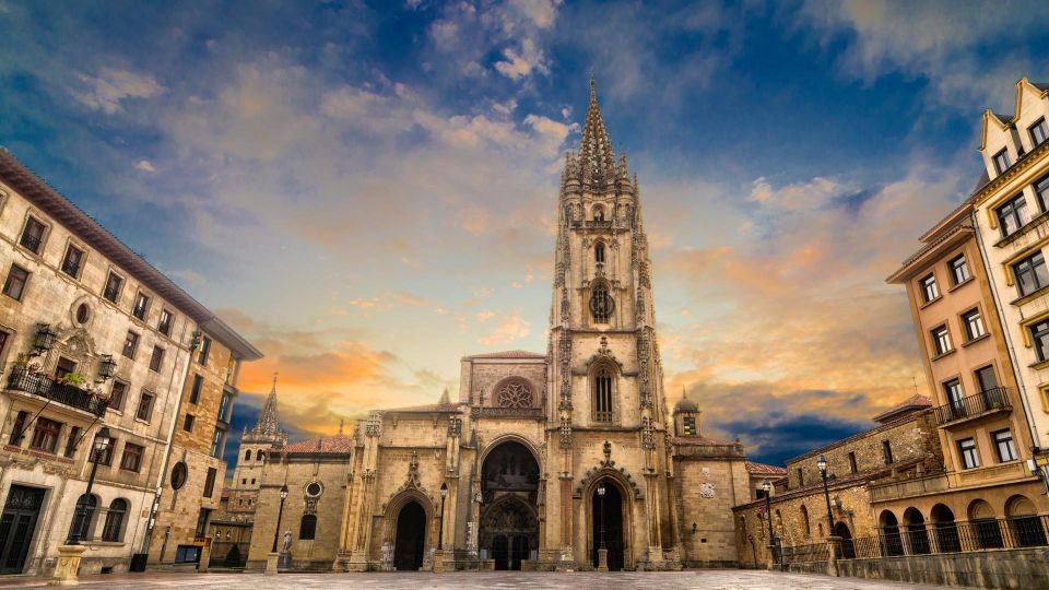 1 oviedo cathedral guided tour Oviedo: Cathedral Guided Tour