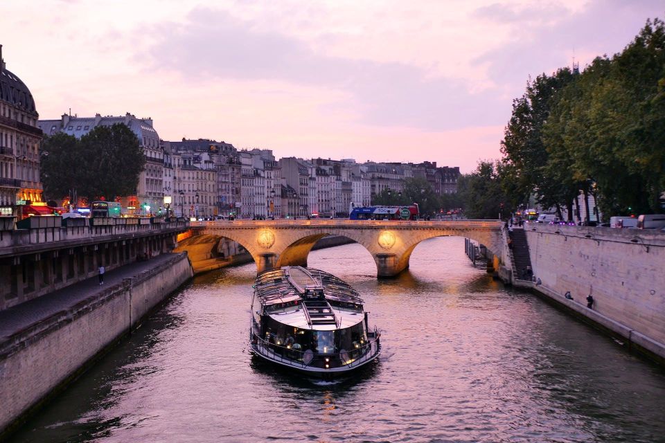 1 paris audio guided tour of the bridges of paris Paris : Audio Guided Tour of the Bridges of Paris