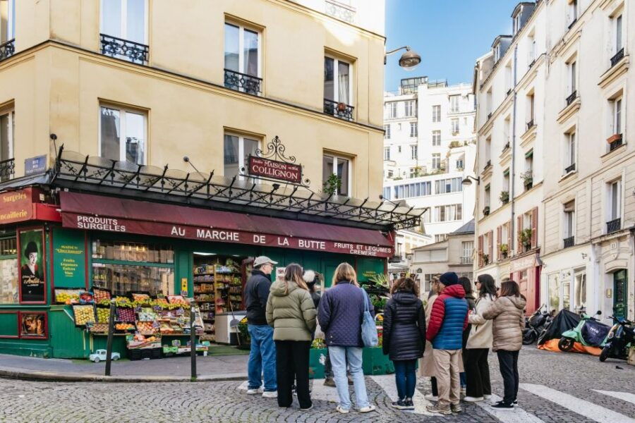 Paris: Hidden Gems of Montmartre With Local Guide