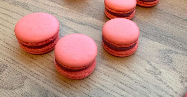 Paris: Macaron Baking Class in Central Paris