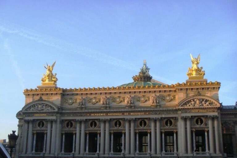 Paris: Private Walking Tour in German