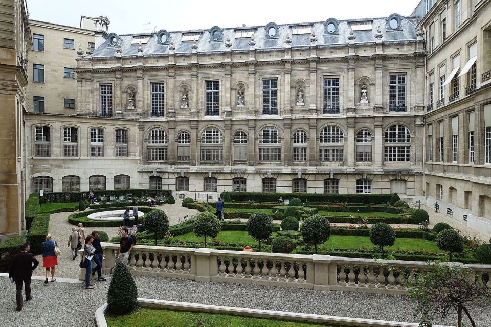 Paris Secret Gardens 1.30 Hour Long Walking Tour - Provider Information