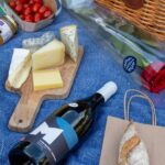 1 parisian picnic escape cheese and wine tasting Parisian Picnic Escape : Cheese and Wine Tasting