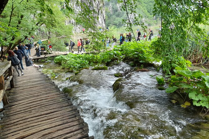 Plitvice Lakes Daily Guided Tour From Zagreb