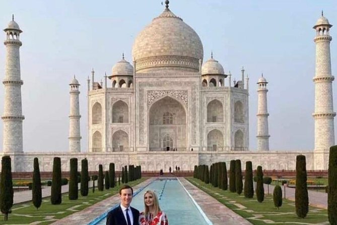 Popular Day Guided Taj Mahal Tour