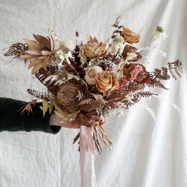 Preserved Flower Bouquet Arrangement Workshop in Paris