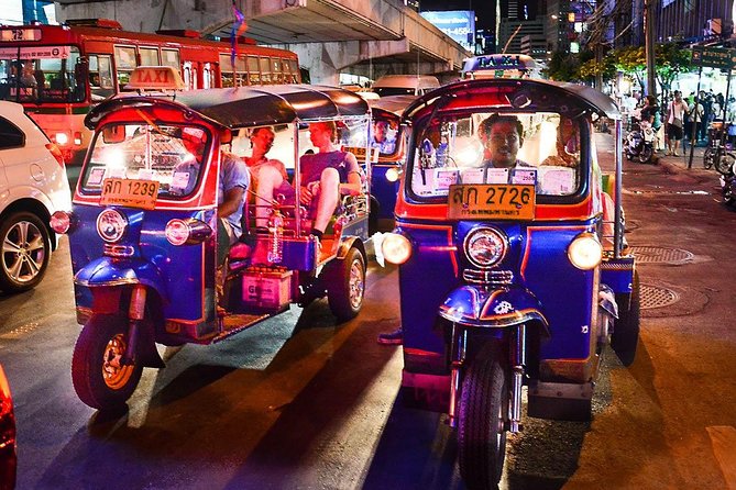 1 private evening city tour in bangkok by tuk tuk sha plus Private : Evening City Tour in Bangkok by Tuk-Tuk (SHA Plus)