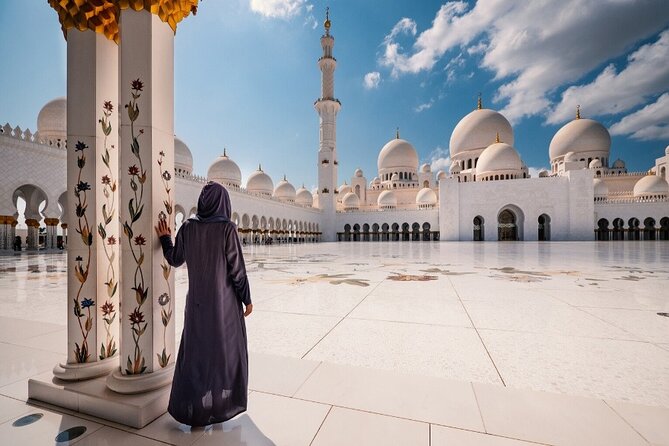 Private Guided Walking Tour of Abu Dhabi Highlights - Key Attractions