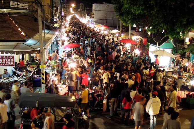 Private Tour: Chiang Mai Evening “Street Food” Walking Tour