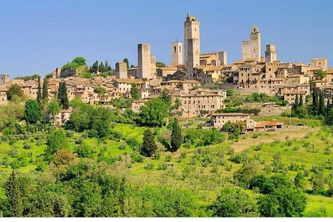 PRIVATE TOUR: Full-Day in Volterra & San Gimignano With Wine Tasting Experience