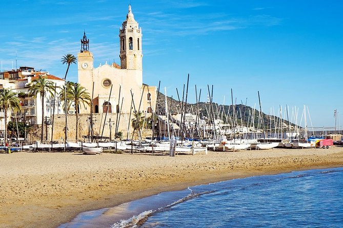 Private Transfer From Barcelona Airport to Sitges