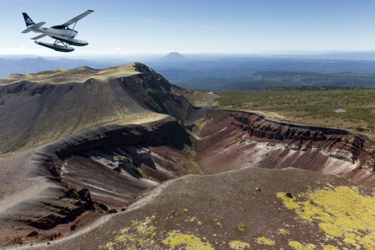 Rotorua: Scenic Flight Over Mt Tarawera & Waimangu Valley