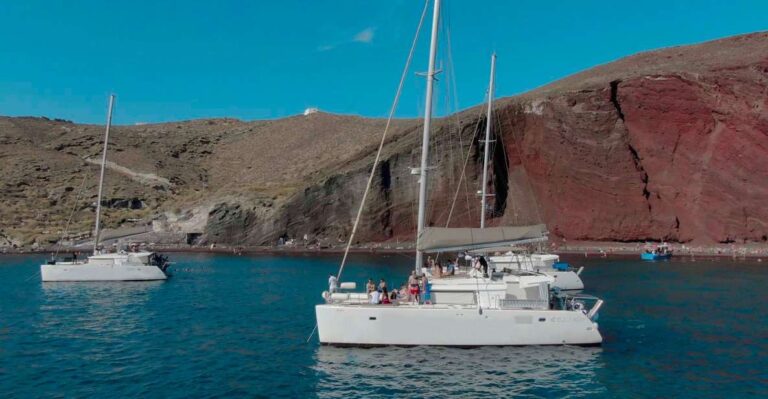 Santorini: Private Caldera Cruise With Lunch & Snorkeling