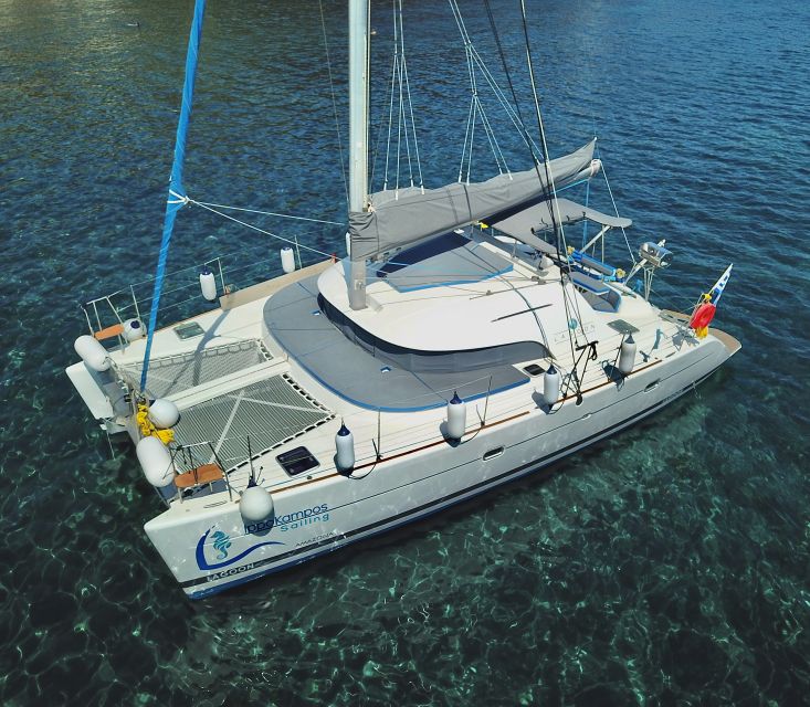 1 santorini semi private catamaran cruise with food drinks Santorini: Semi-Private Catamaran Cruise With Food & Drinks