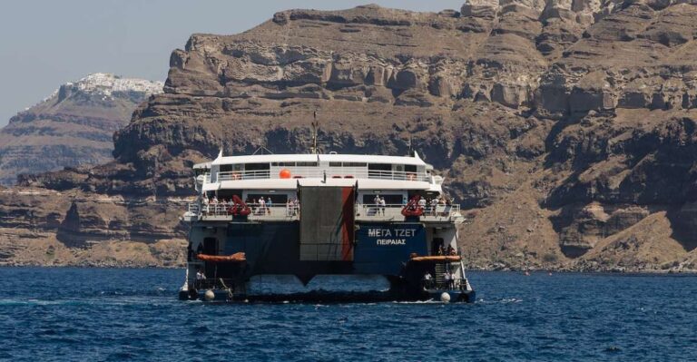 Santorini to Mykonos: Ferry Ticket & Hotel Transfer