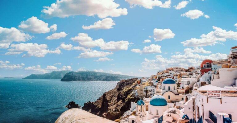 Santorini Tour : Oia, Black Beach, and Pyrgos Half-Day Tour