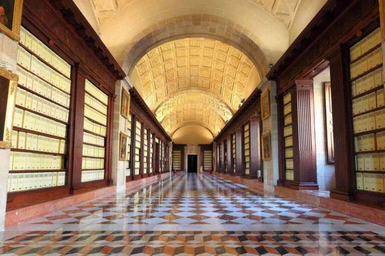 Seville: Archive of the Indies Guided Tour