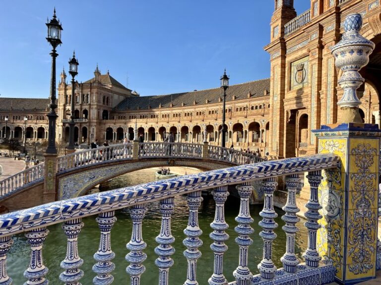 Seville: Guided Walking Tour With Optional Breakfast