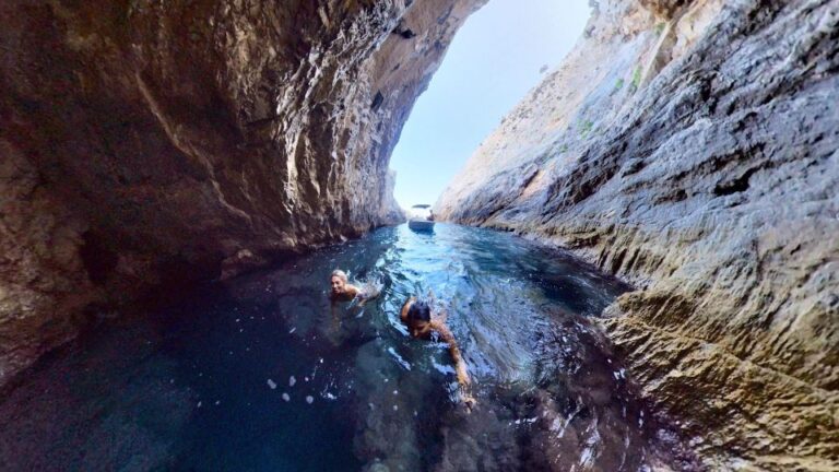 Skiathos: Private Lalaria Beach and Caves Speedboat Tour