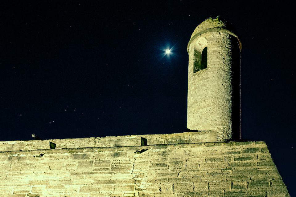 St. Augustine: Adults-Only Walking Ghost Tour